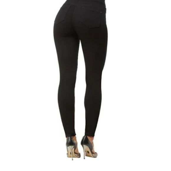 Brand New Nygard Luxe Denim Slims - Picture 15 of 16